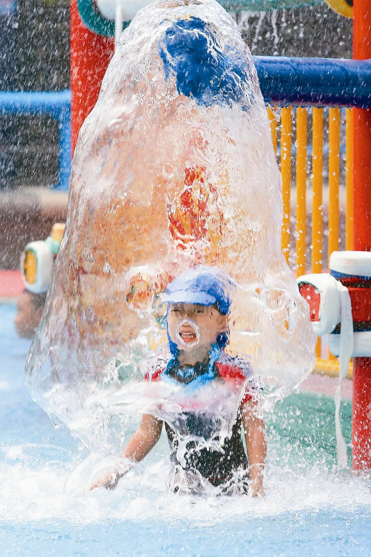 台東飆40℃很晒人 台灣嚴防極端高溫