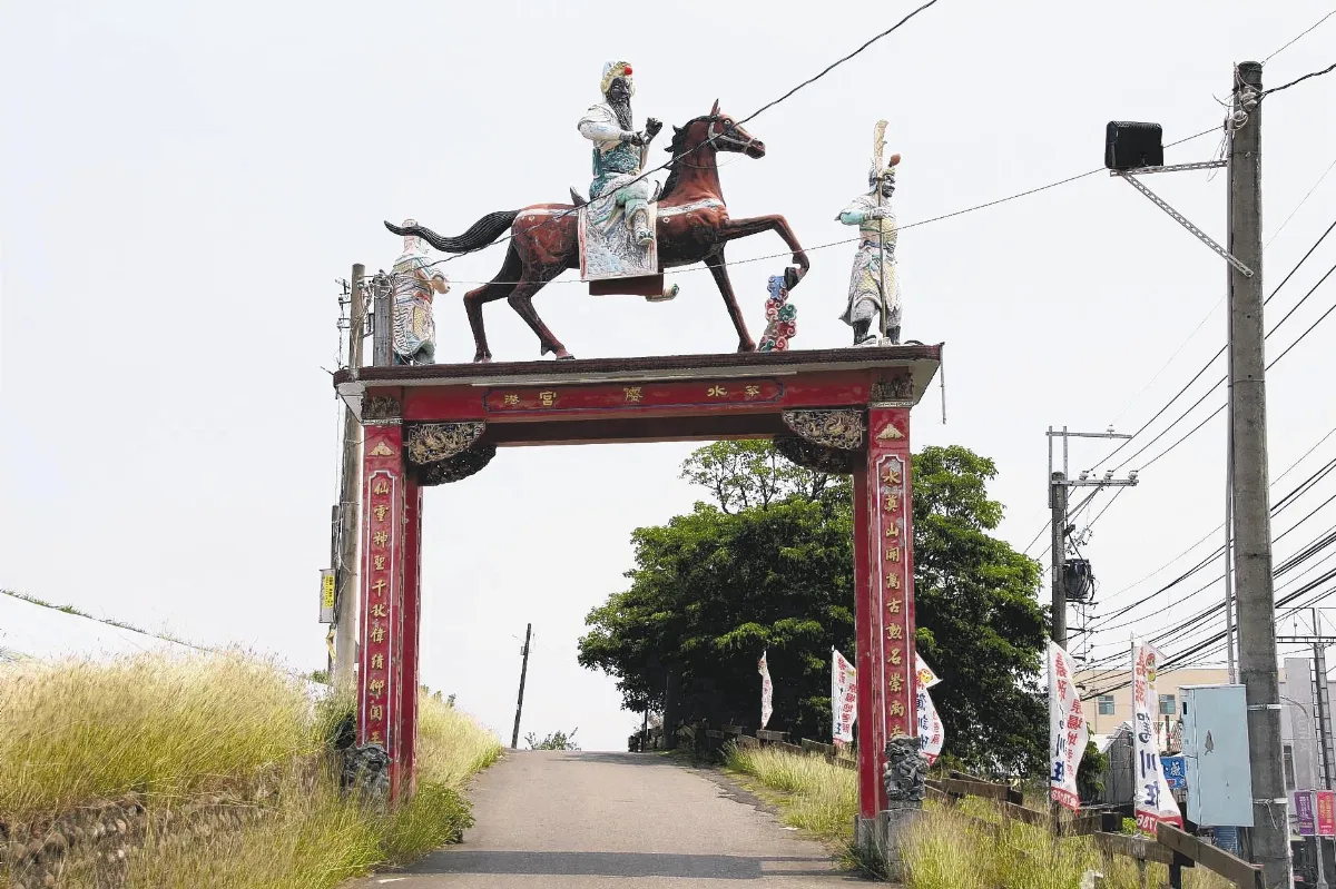 二廟合一 水仙宮立關公像