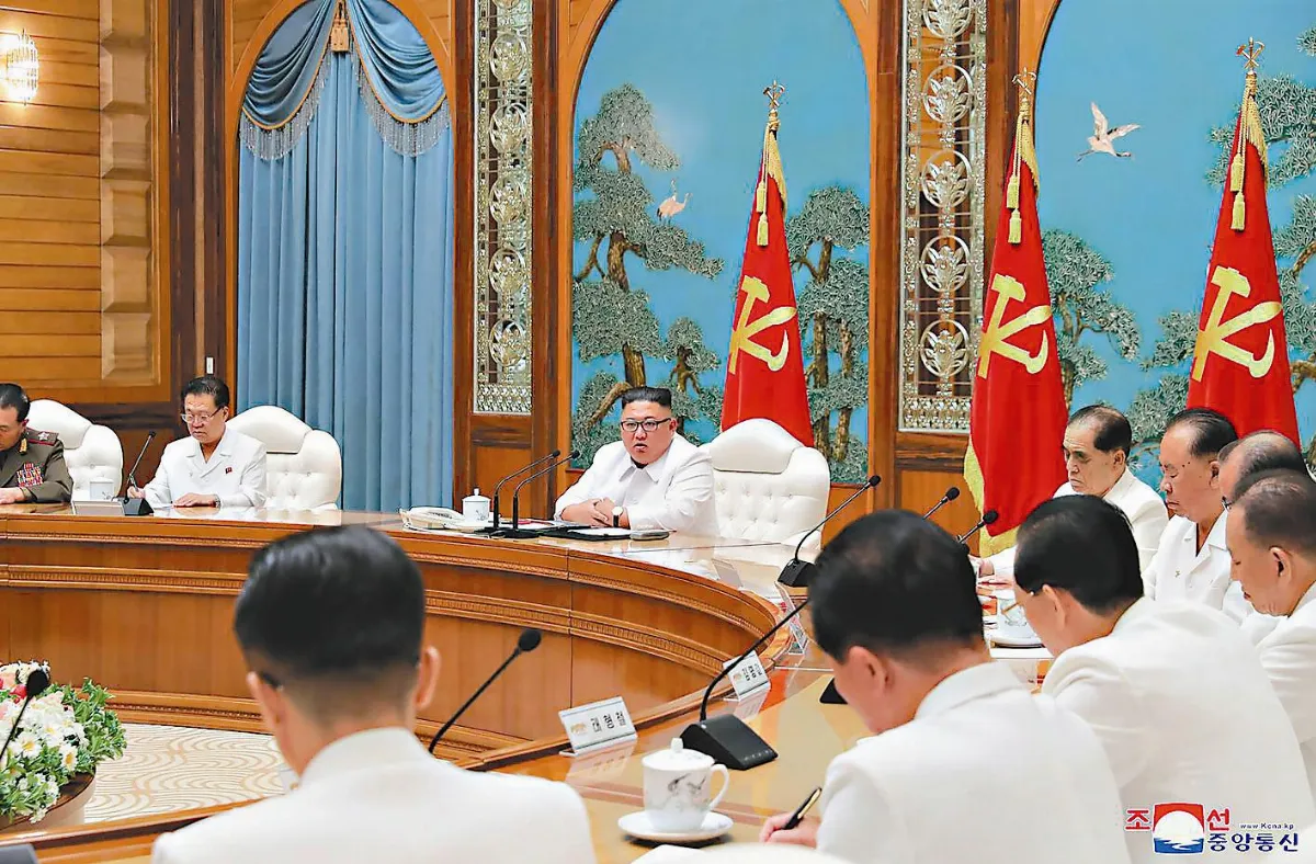 返國脫北者疑染疫 北韓傳確診首例 金正恩緊急召開會議