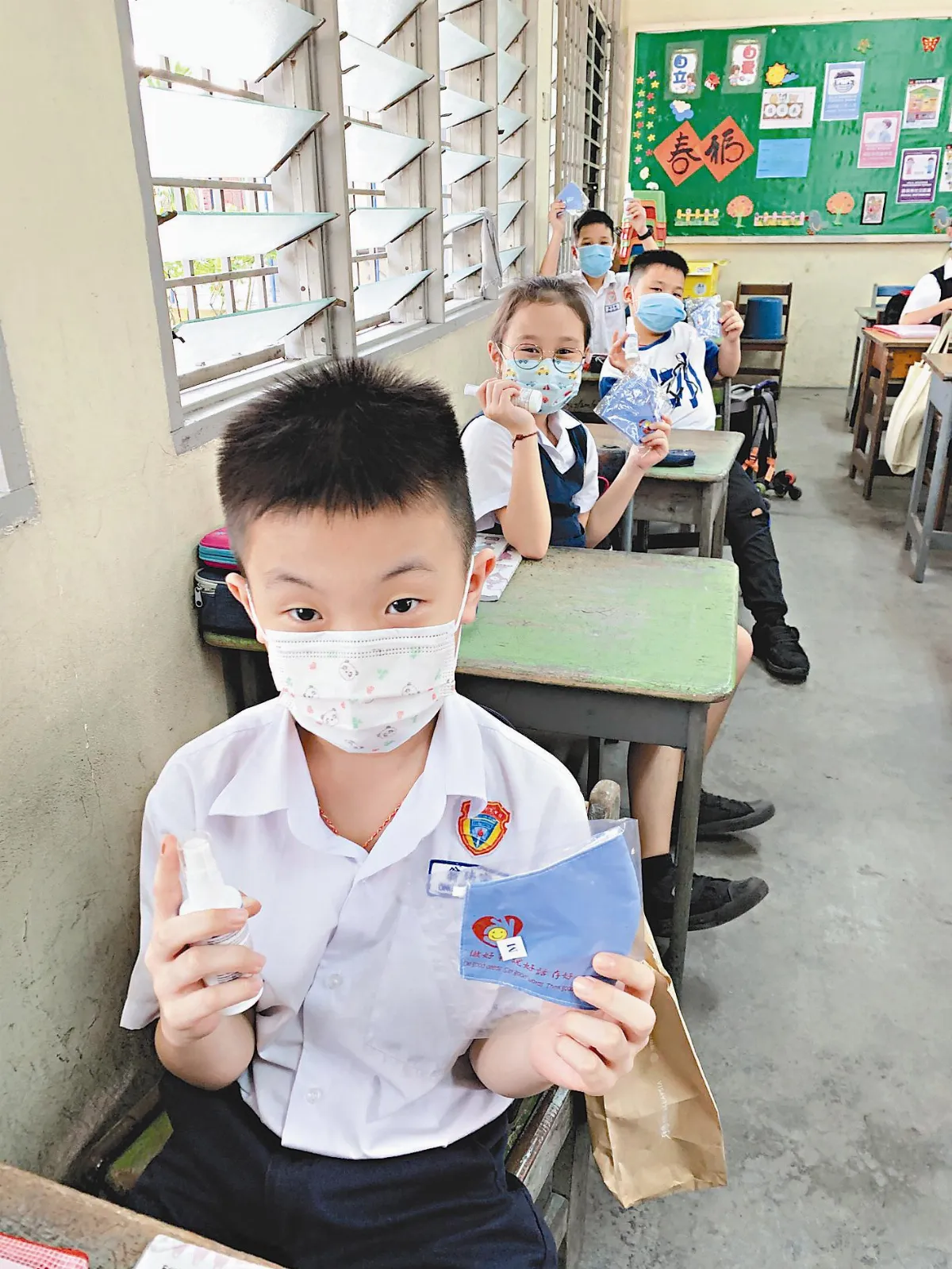 18萬個口罩 助馬國師生安心上學