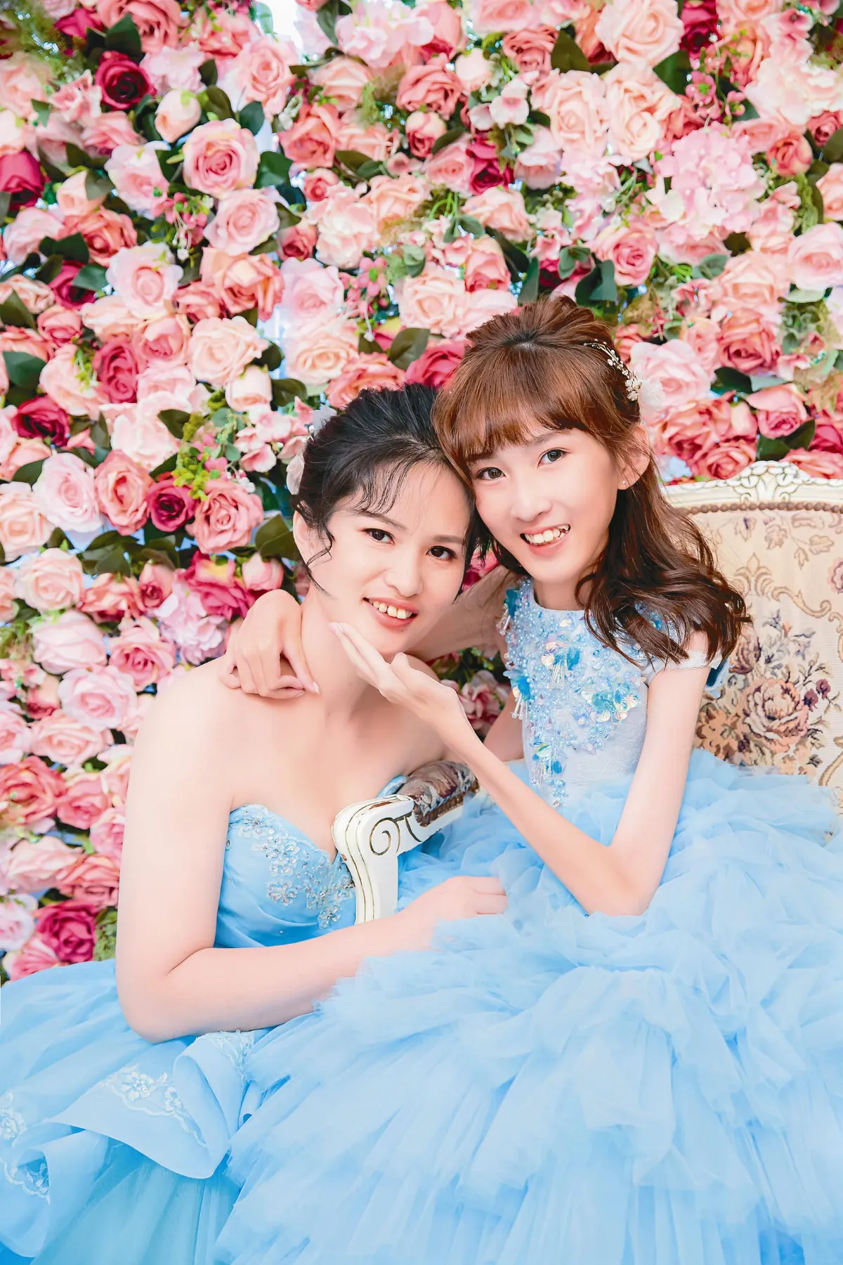肌萎少女拍婚紗  攜母圓夢