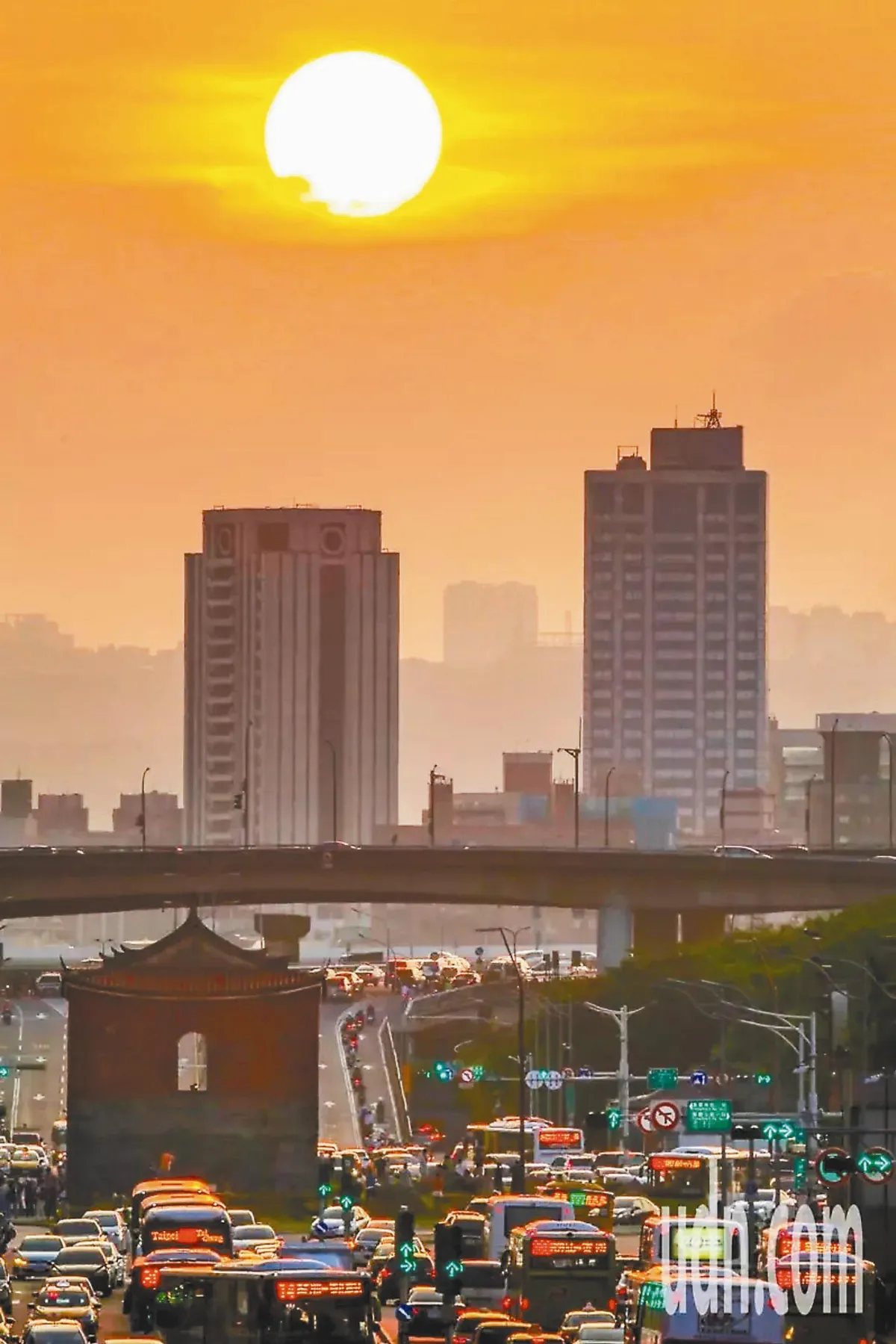台北懸日 今起6天賞美景