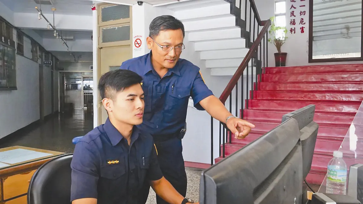 台東警界父子 看眼神辦案