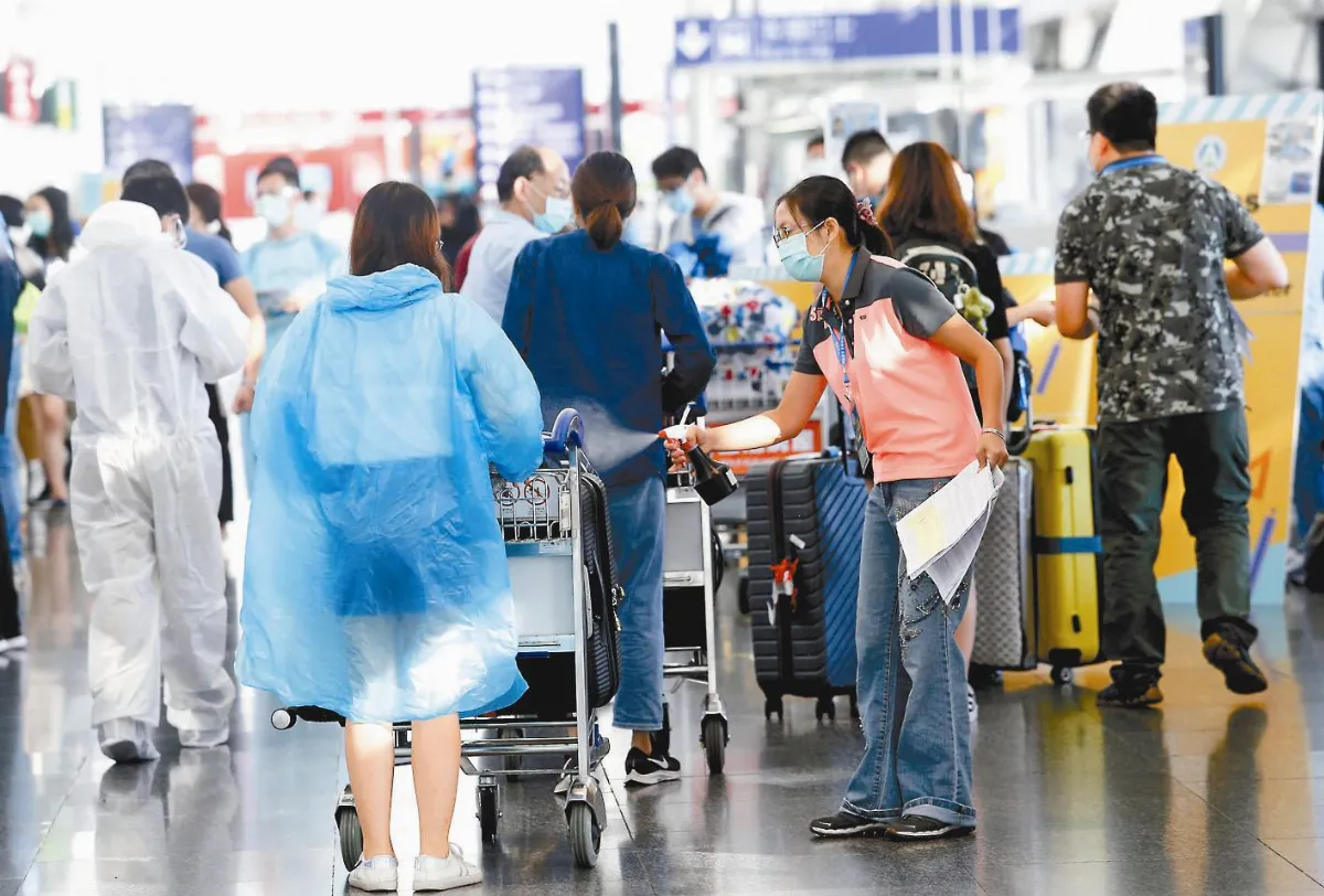 防疫823砲戰 交鋒入境普篩