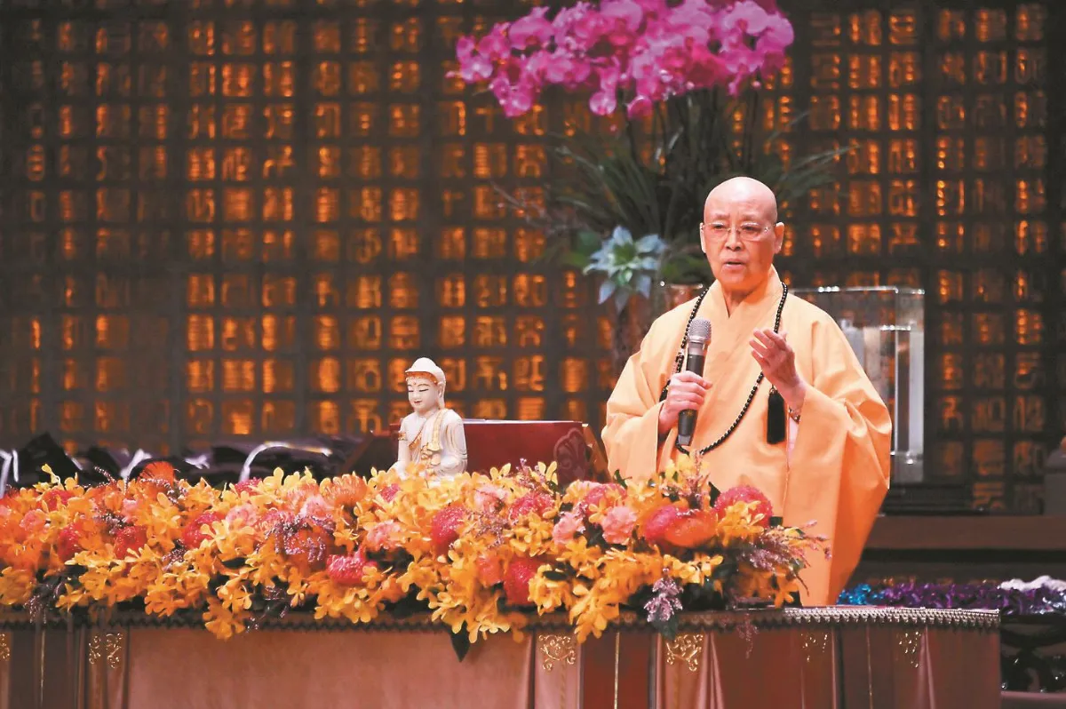 越南、泰國佛子 來受三皈五戒