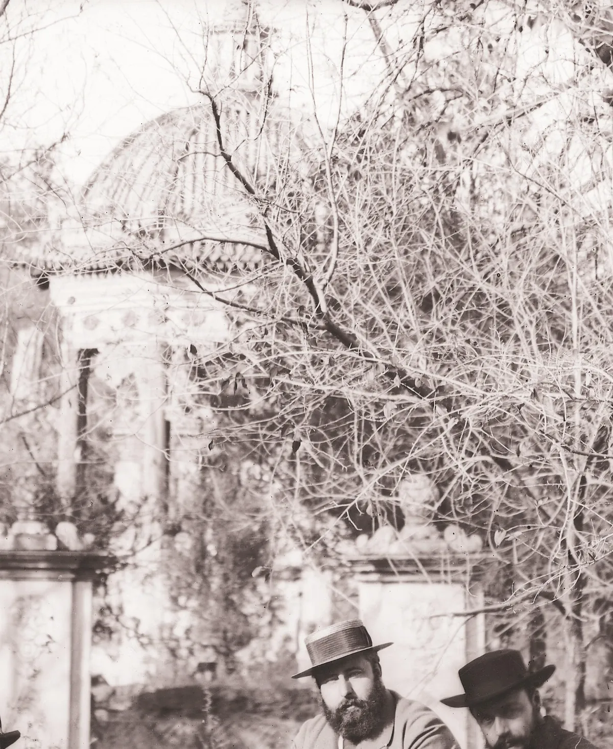 【時光走廊】    世界文明系列：殘園驚夢─最早圓明園影像 (13-6) 花園門