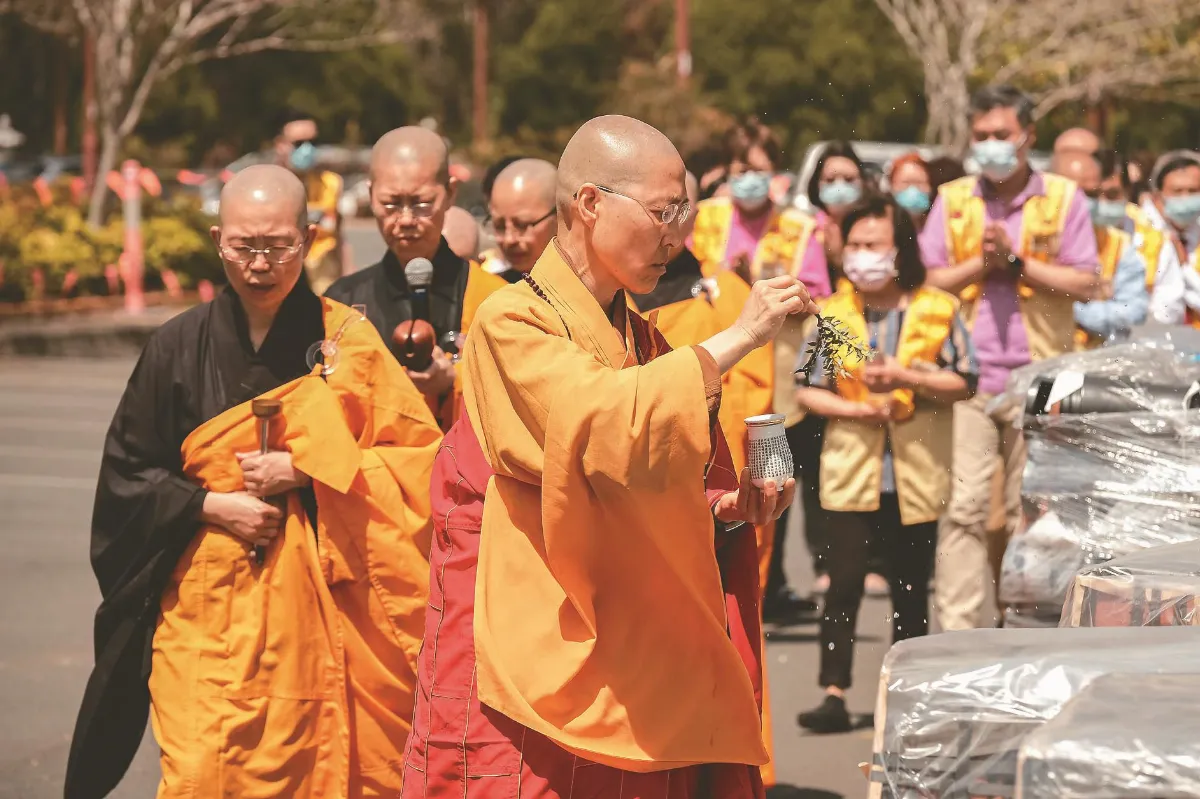 中天寺二期工程 簽瓦建寺灑凈