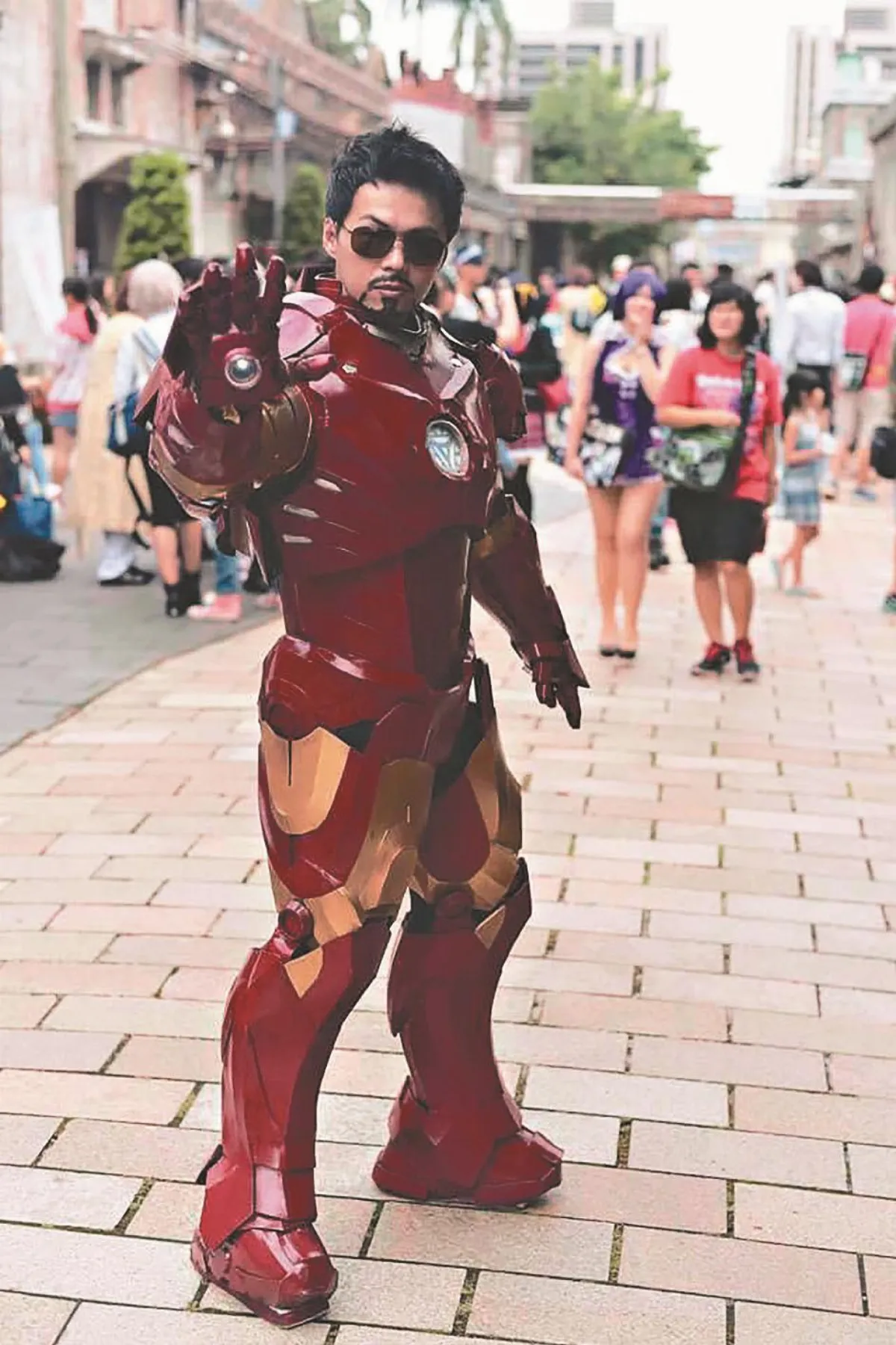 自製鋼鐵人盔甲 凌成傑圓英雄夢