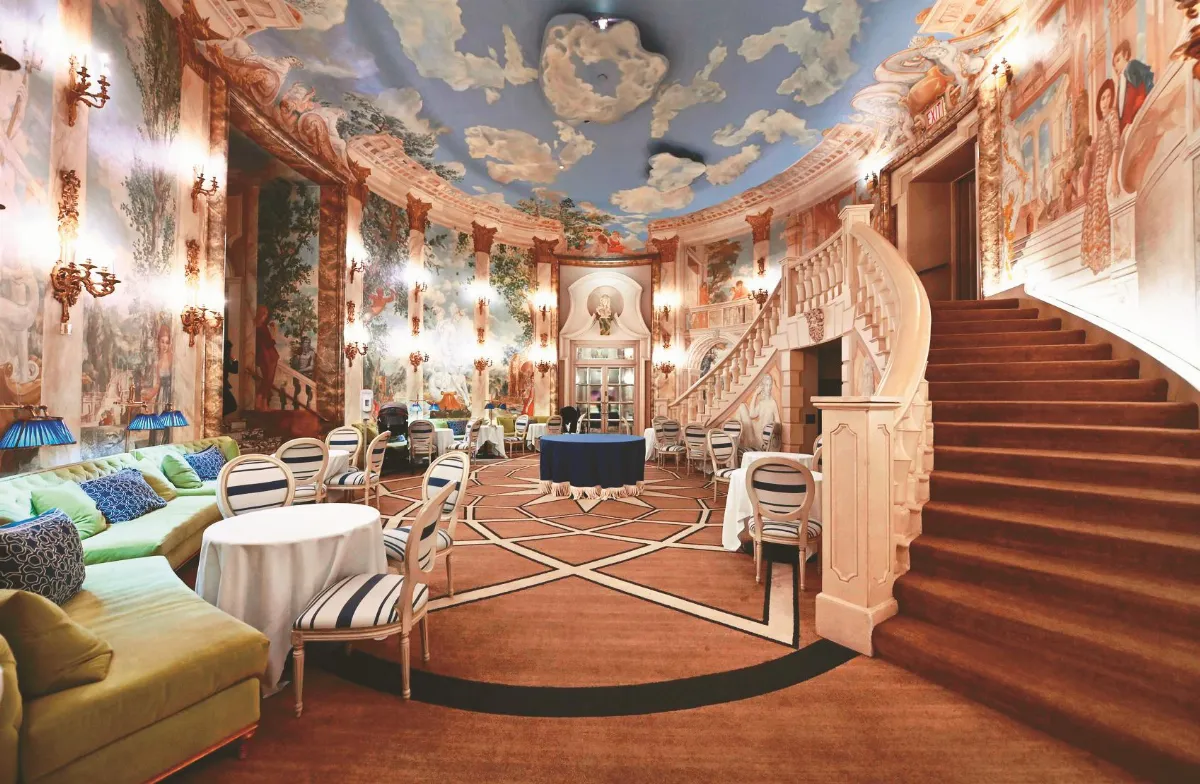 紐約豪華酒店 竟疫蹶不振？