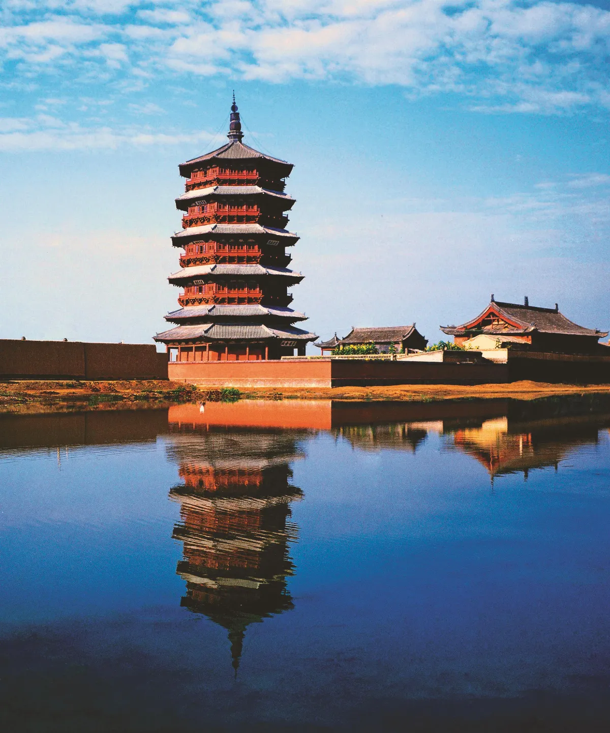 應縣木塔搖搖欲墜 30年難修繕