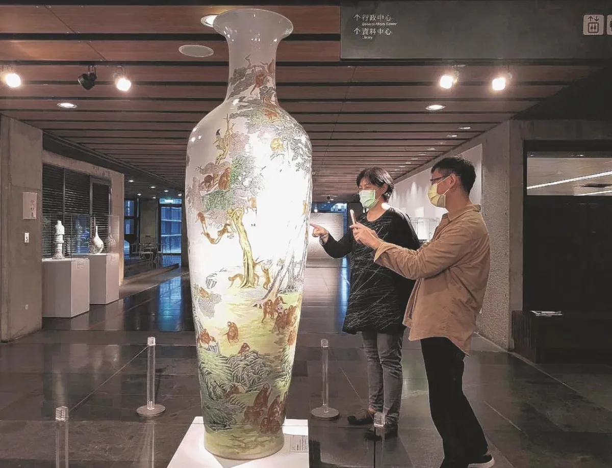 市拿陶藝50年 秀28件絕版陶作