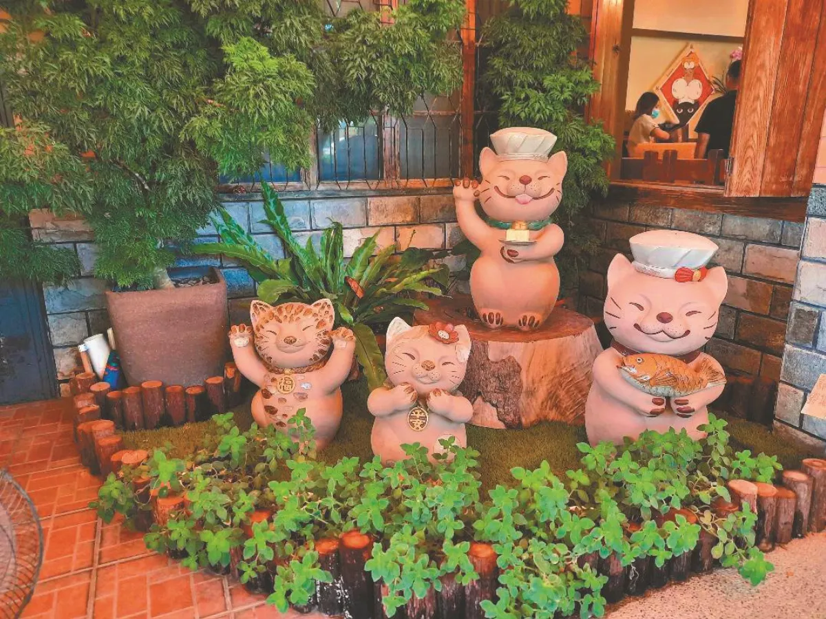 生活快門  迎賓四喜招財貓