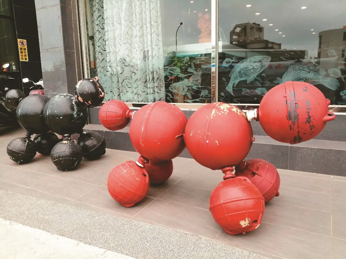 生活快門 浮球狗