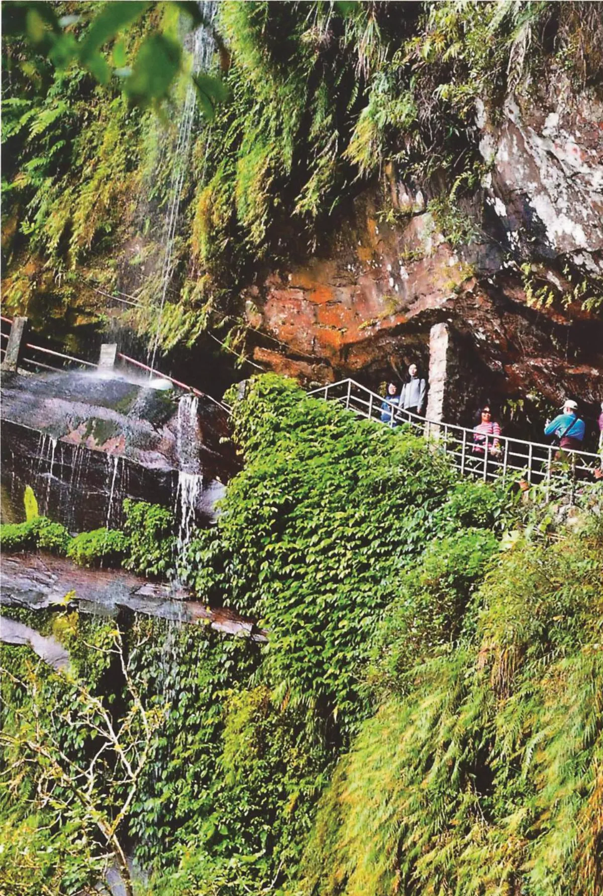 銀河瀑布洞府風光