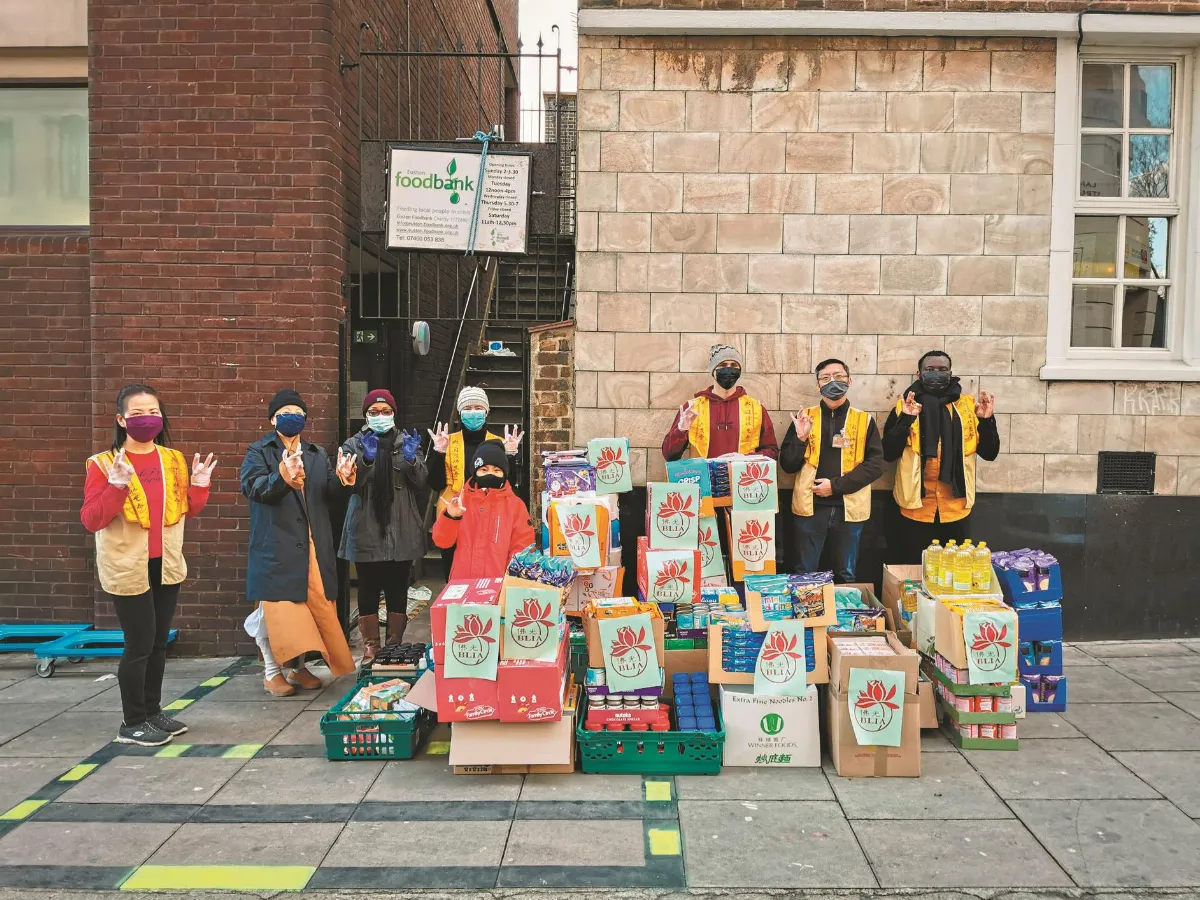 寒冬送暖倫敦 捐助食物銀行
