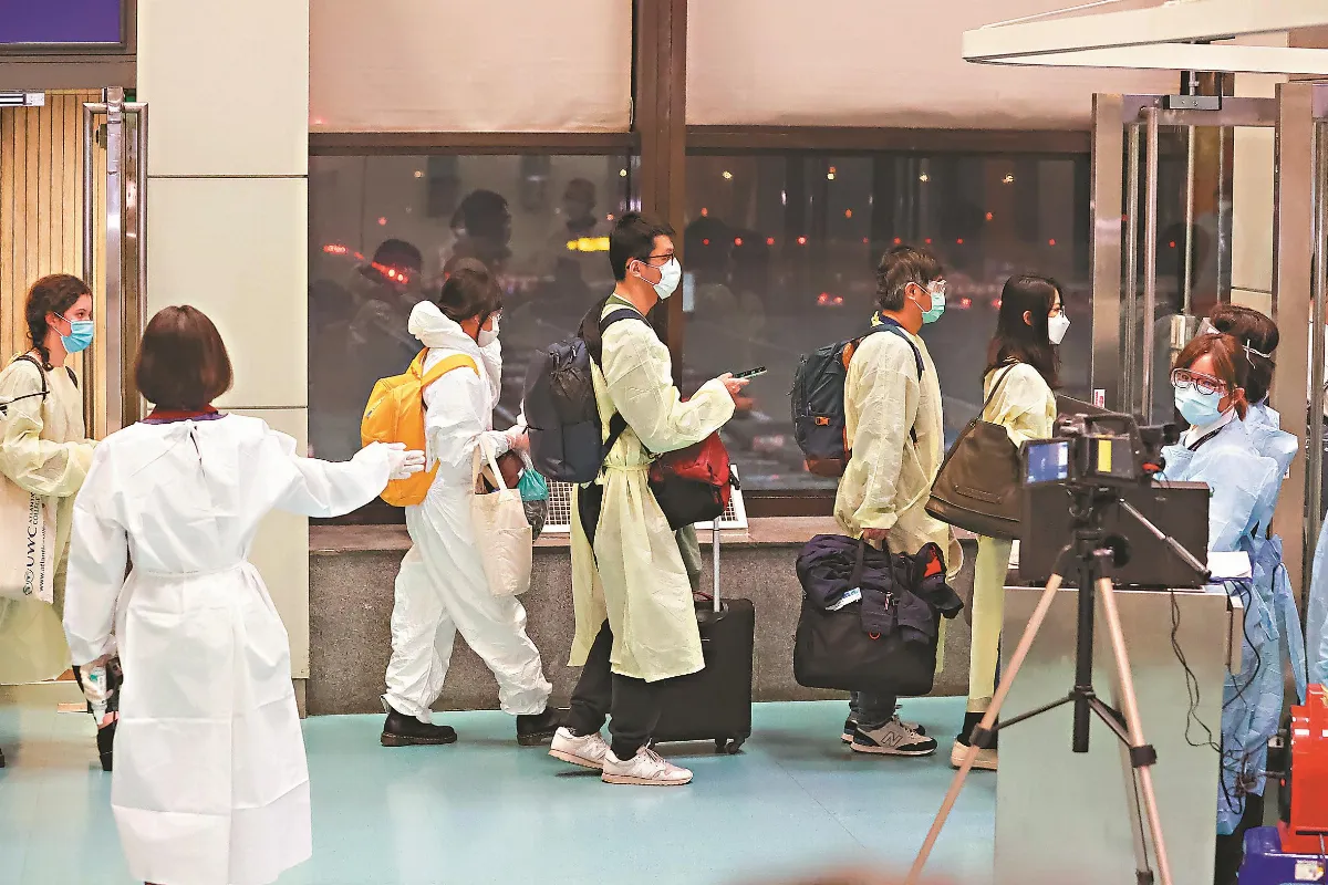 127人自英返台 1通報發燒