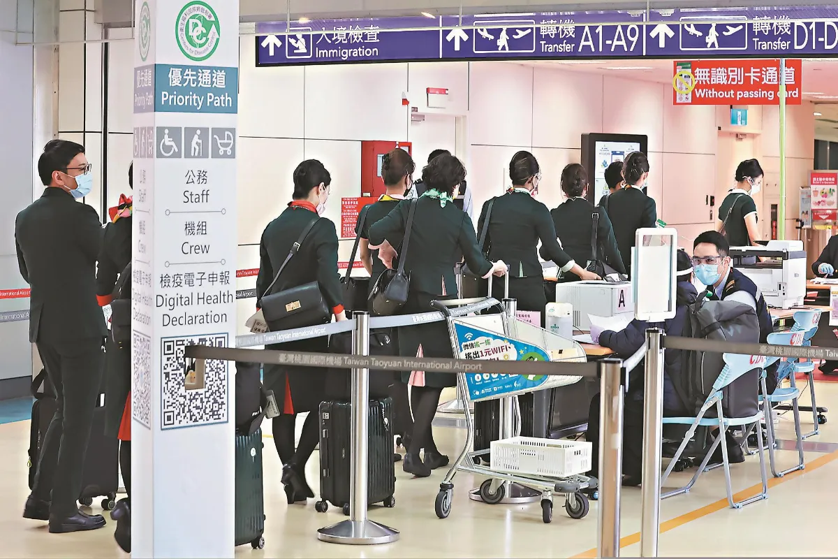 英班機3確診 台少年搭機日發病