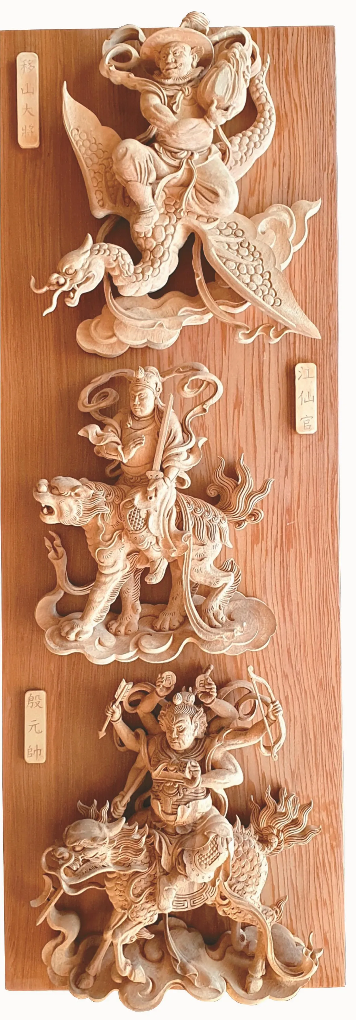 鹽工之子學鑿花 精雕寺廟藝術