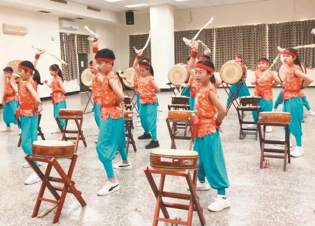 童軍繩結當鼓棒  創新鼓藝