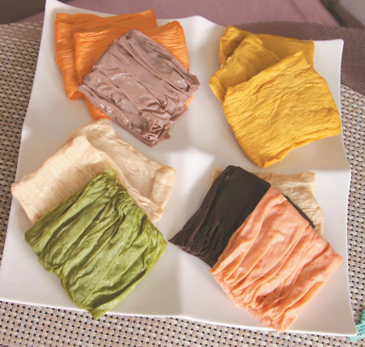 蔬果給顏色 豆皮變繽紛
