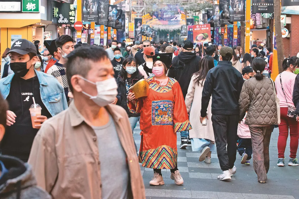 今年GDP 上修至4.64%