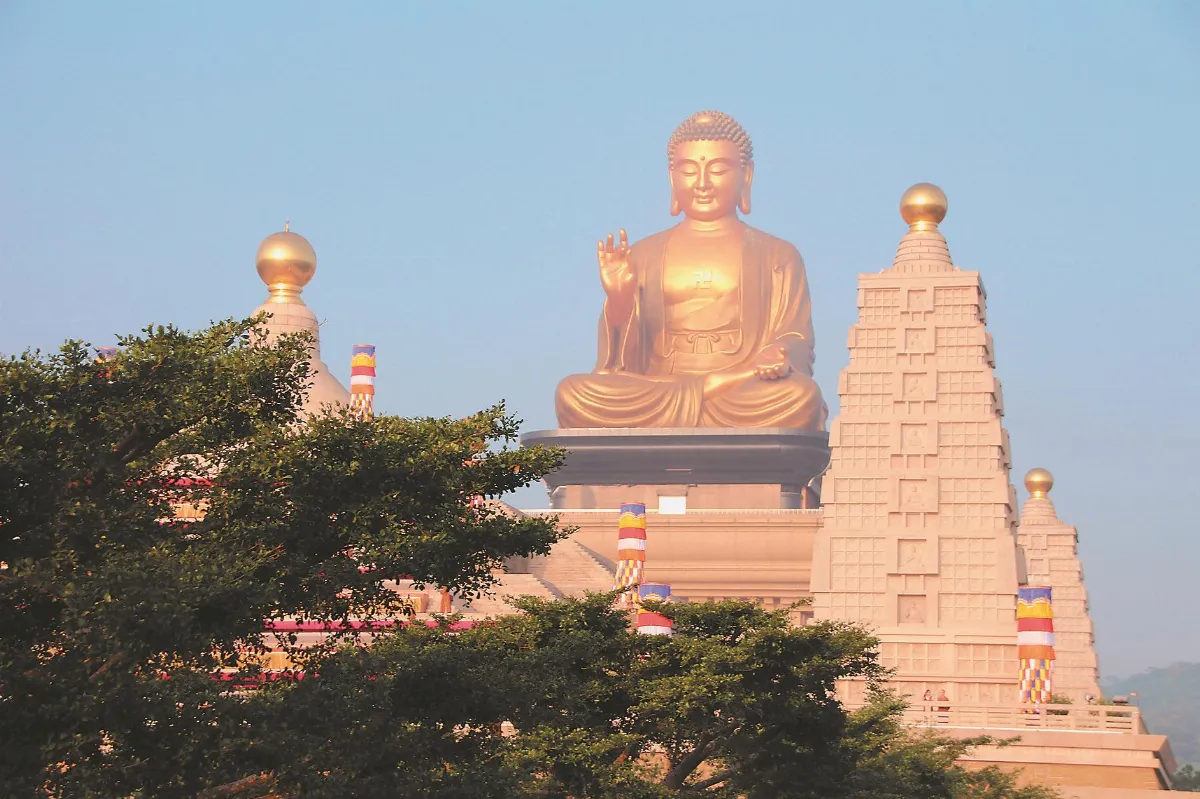 佛陀紀念館 高雄最夯景點