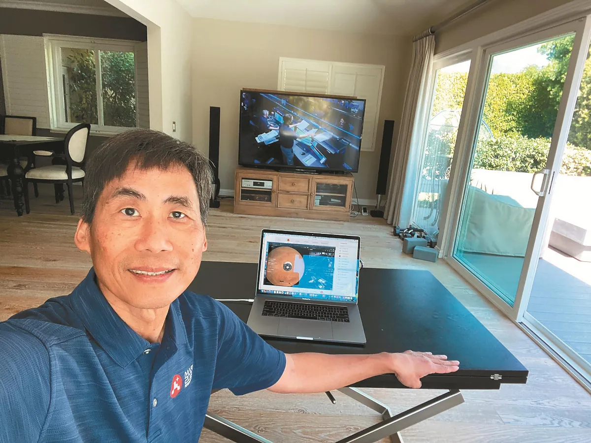 在火星上開車 嚴正來自台灣