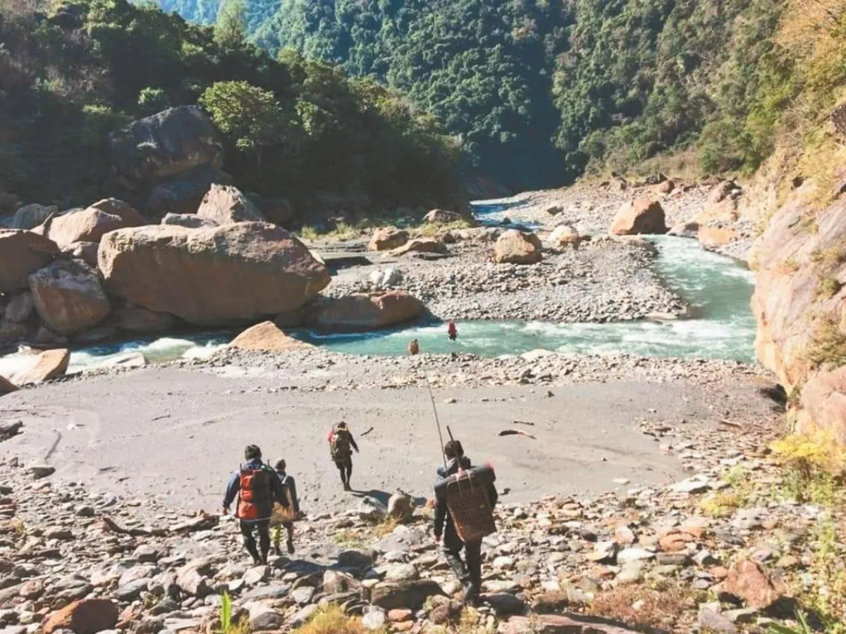 跋山涉水走3天  部落學童尋根旅