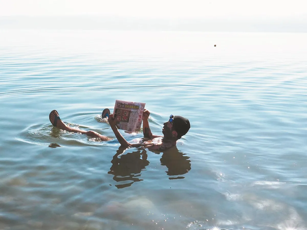 深入以色列之二  不沉死海任漂浮