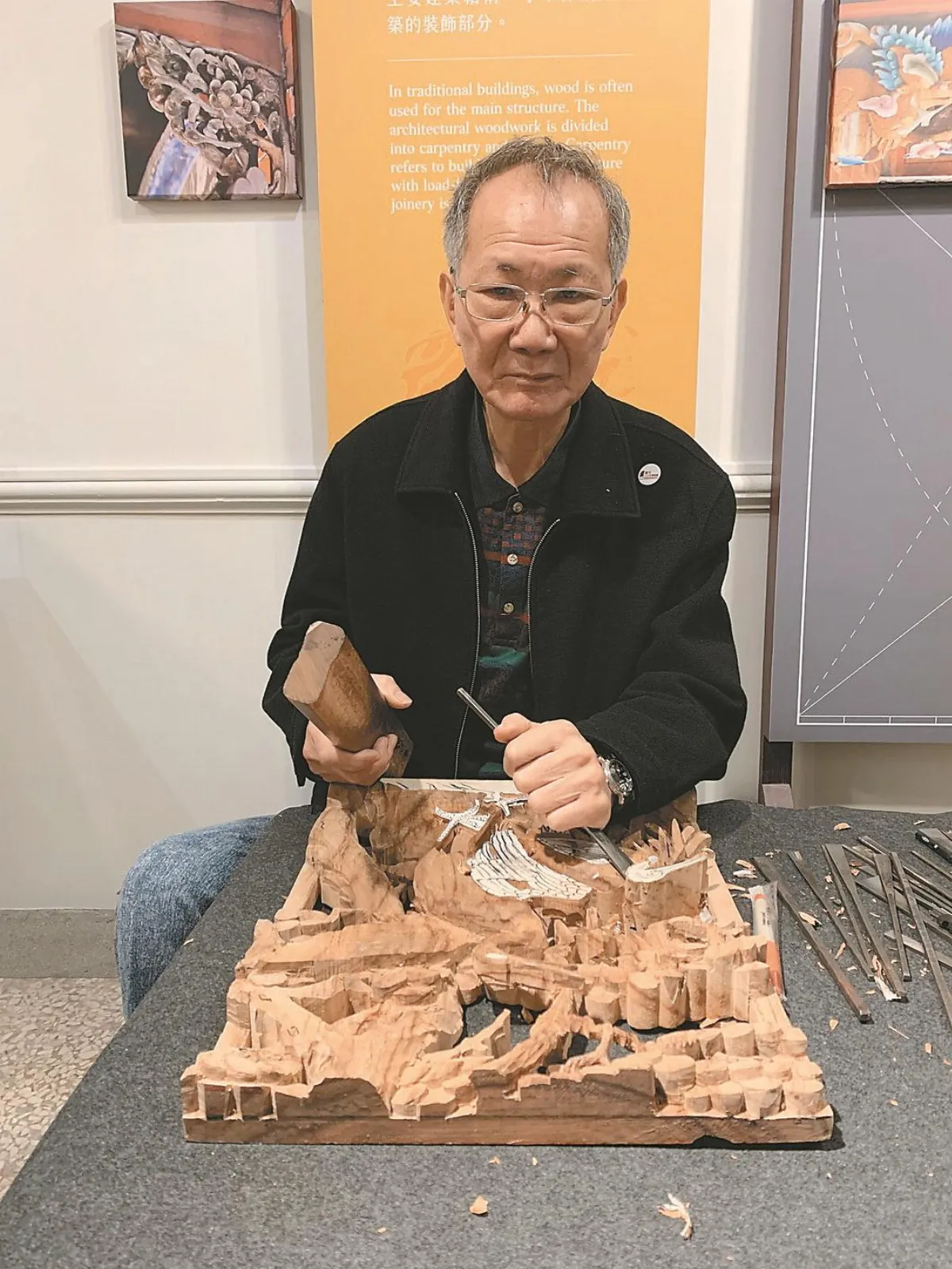 洪耀輝溫暖木雕 從廟宇入家庭