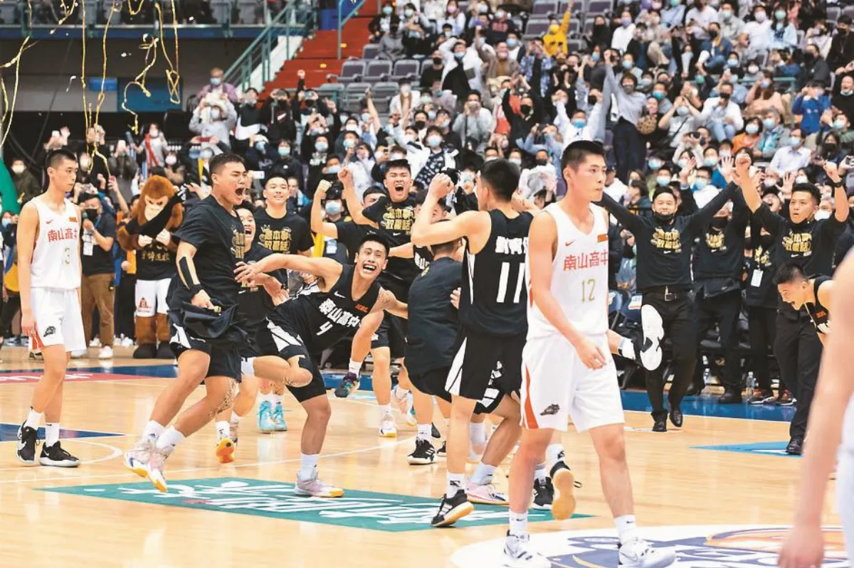 HBL照打、文藝賽停辦 教部遭批
