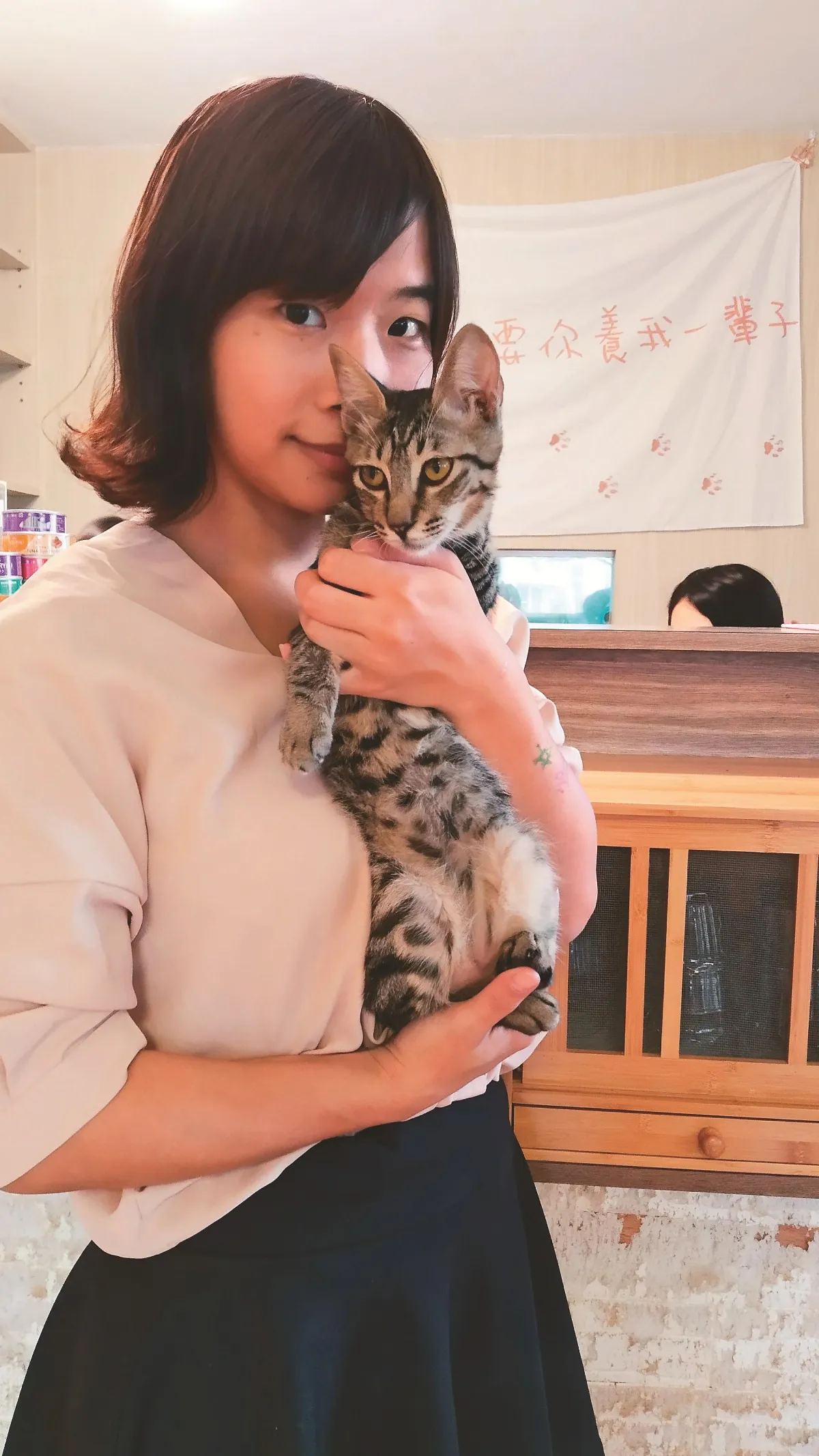 養一隻貓吧 黃思瑜 為浪貓找到幸福的家