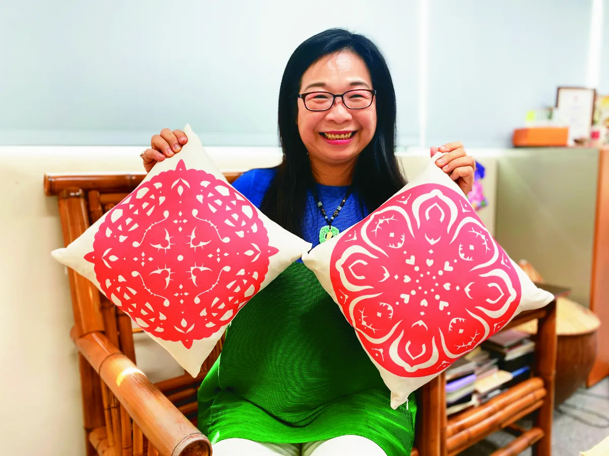 1把尖嘴剪 傳承300年客家剪紙