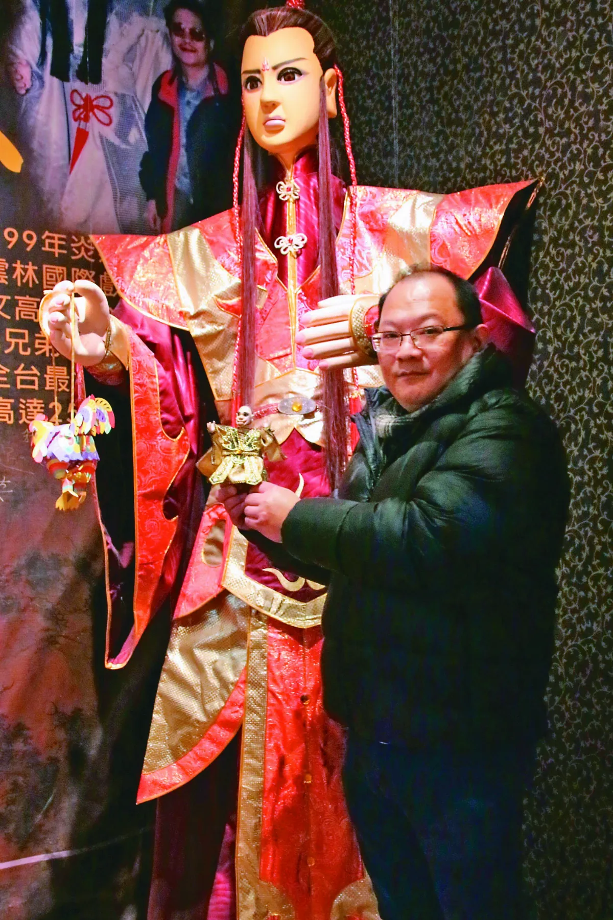 創作250公分戲偶  向老爸致敬