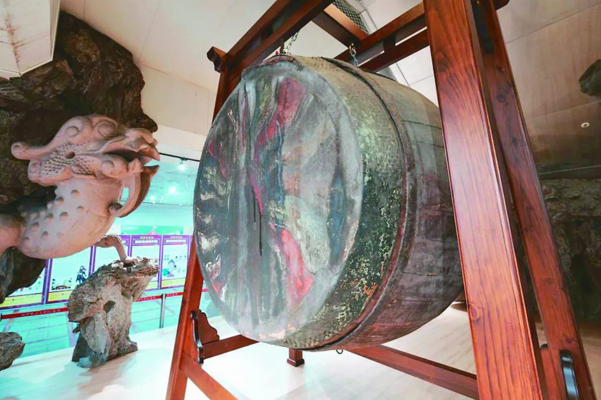 百年佛鼓 龍山文創基地現身