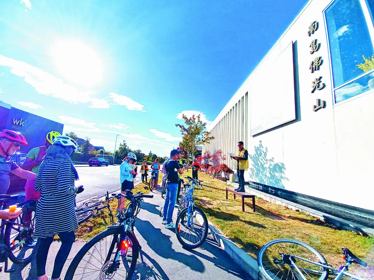 南島跨宗教騎福 安定人心