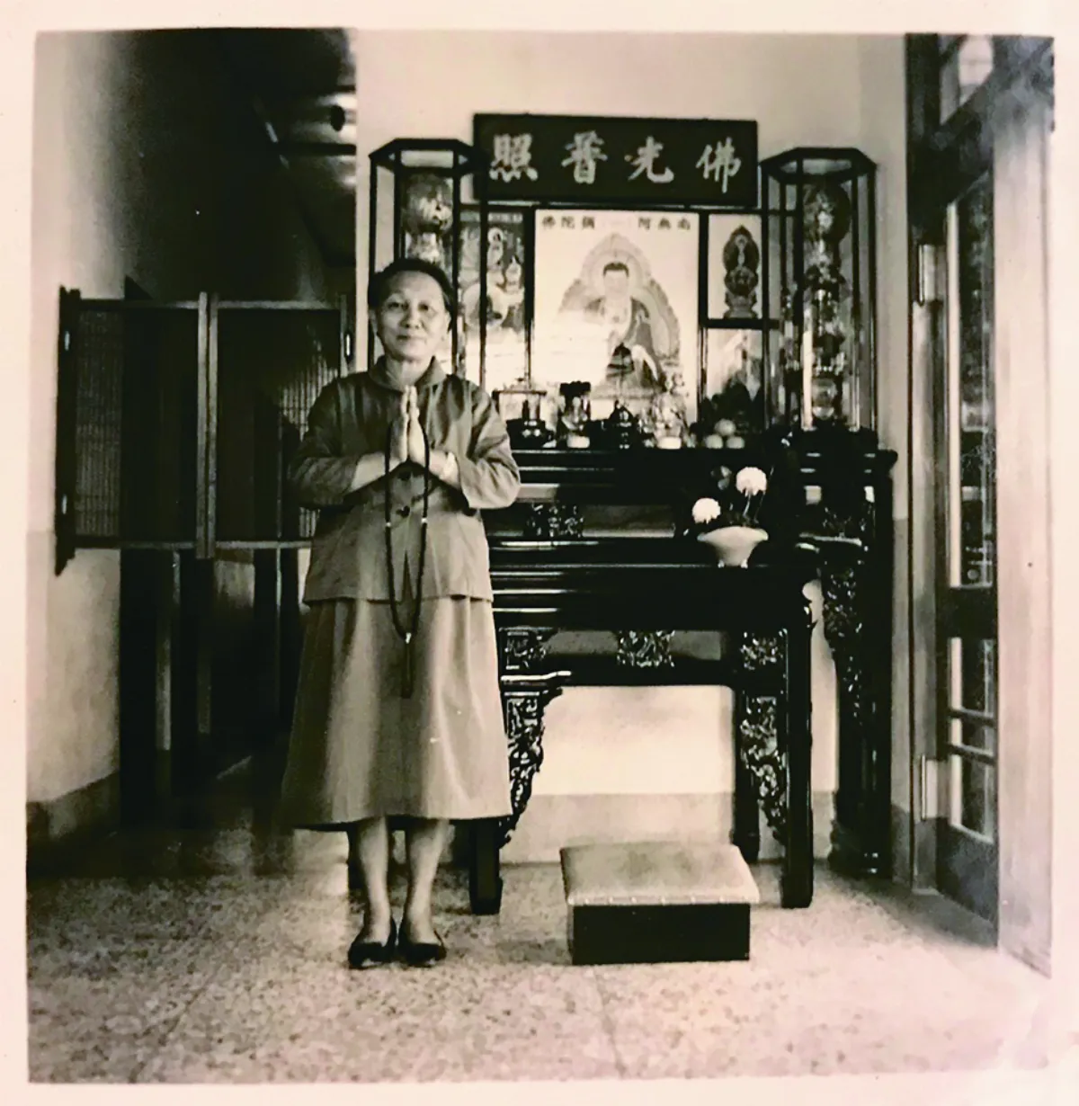 莊秋鈴全家入佛門 行善勤修行