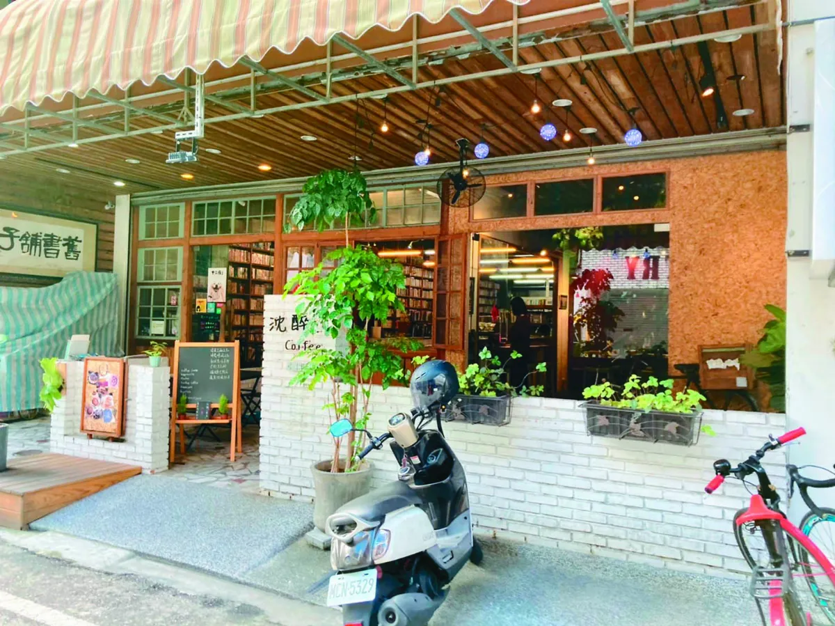 海闊天空 漫步在奇萊