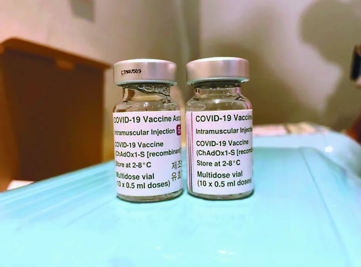 AZ疫苗自費打氣旺 預約秒殺