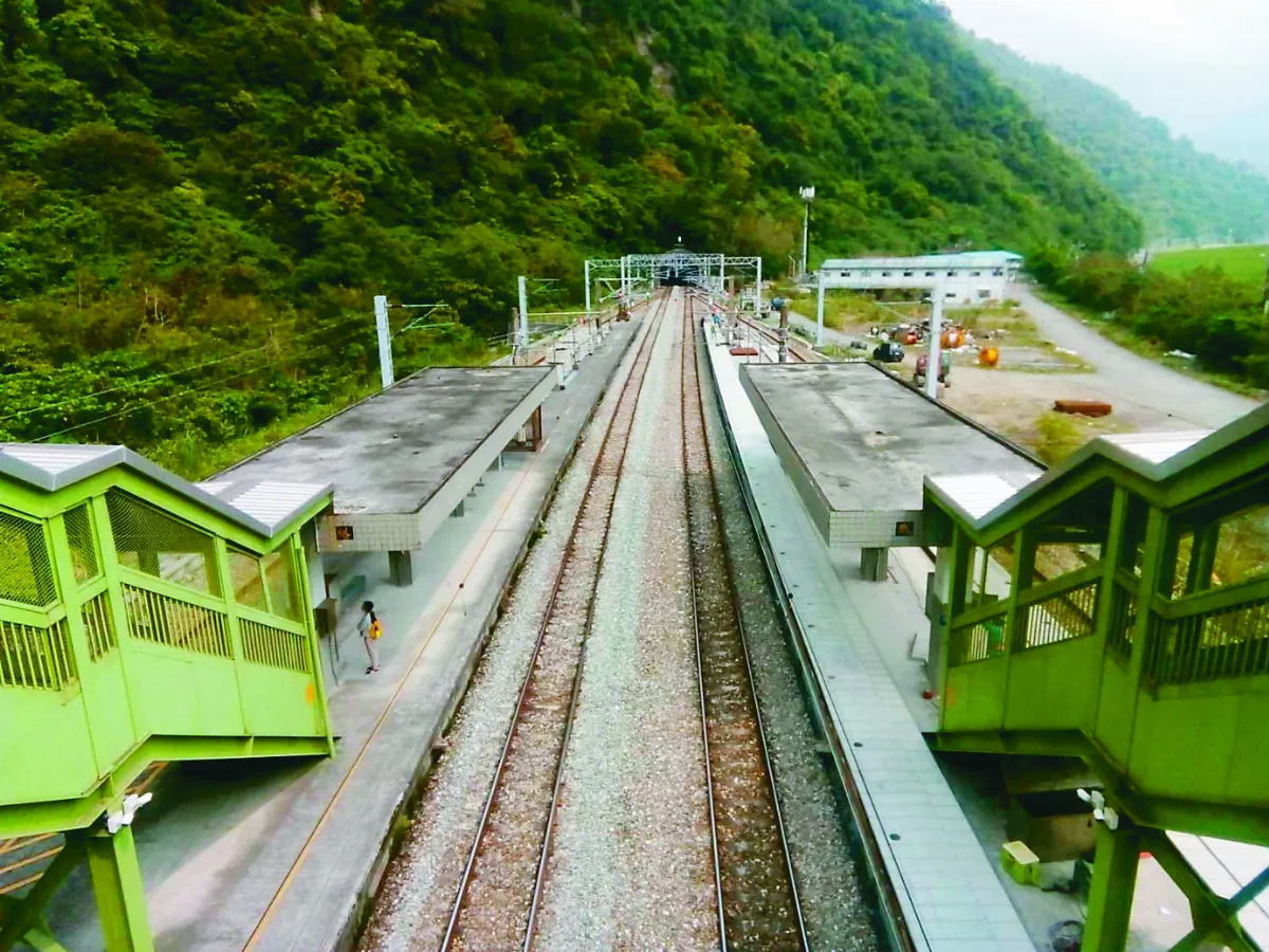 違規施工 台鐵又出包