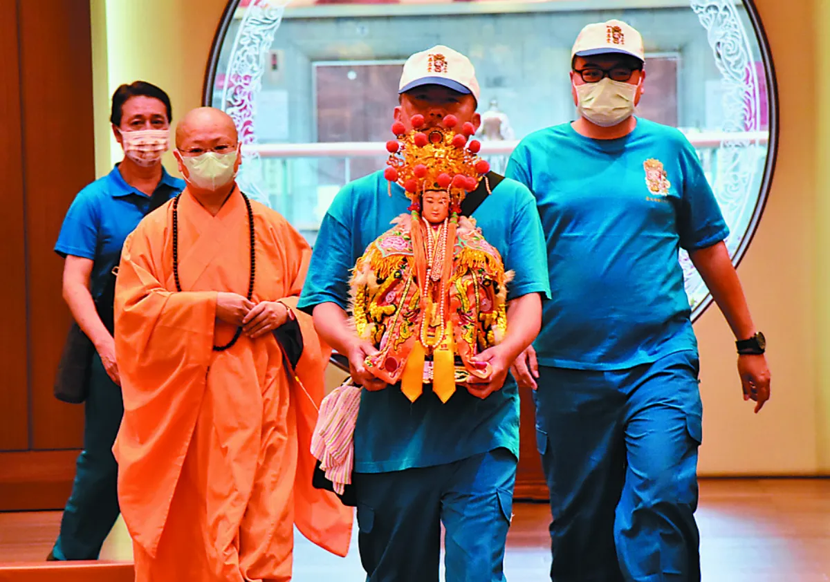 慈惠堂母​娘 至佛光山台北道場禮佛