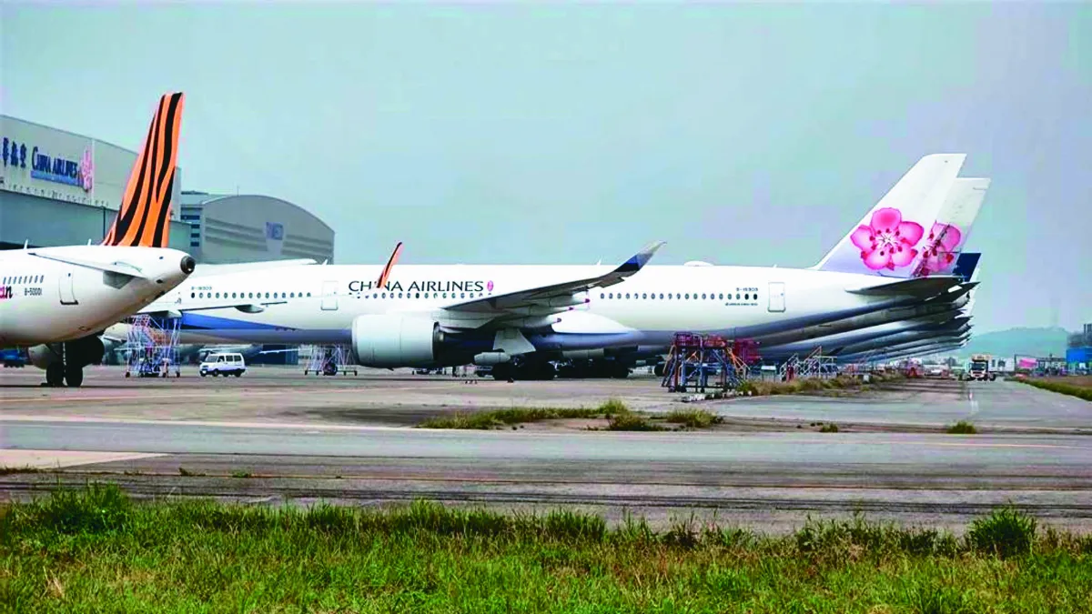 疫情砍航班 桃機停機坪 玩飛機拼圖
