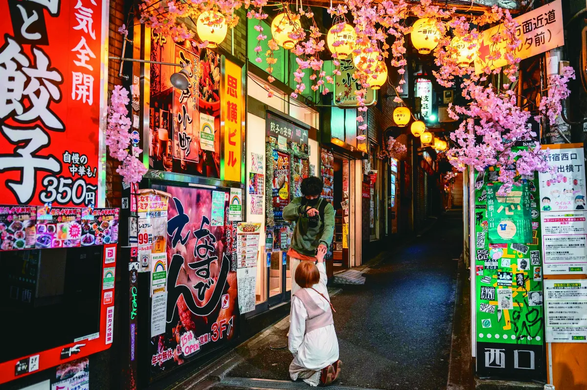 不買紀念品 日本黃金周 有人潮沒錢潮