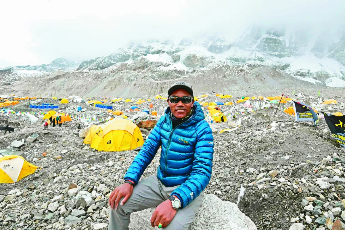 史上第1 尼泊爾雪巴登珠峰25次