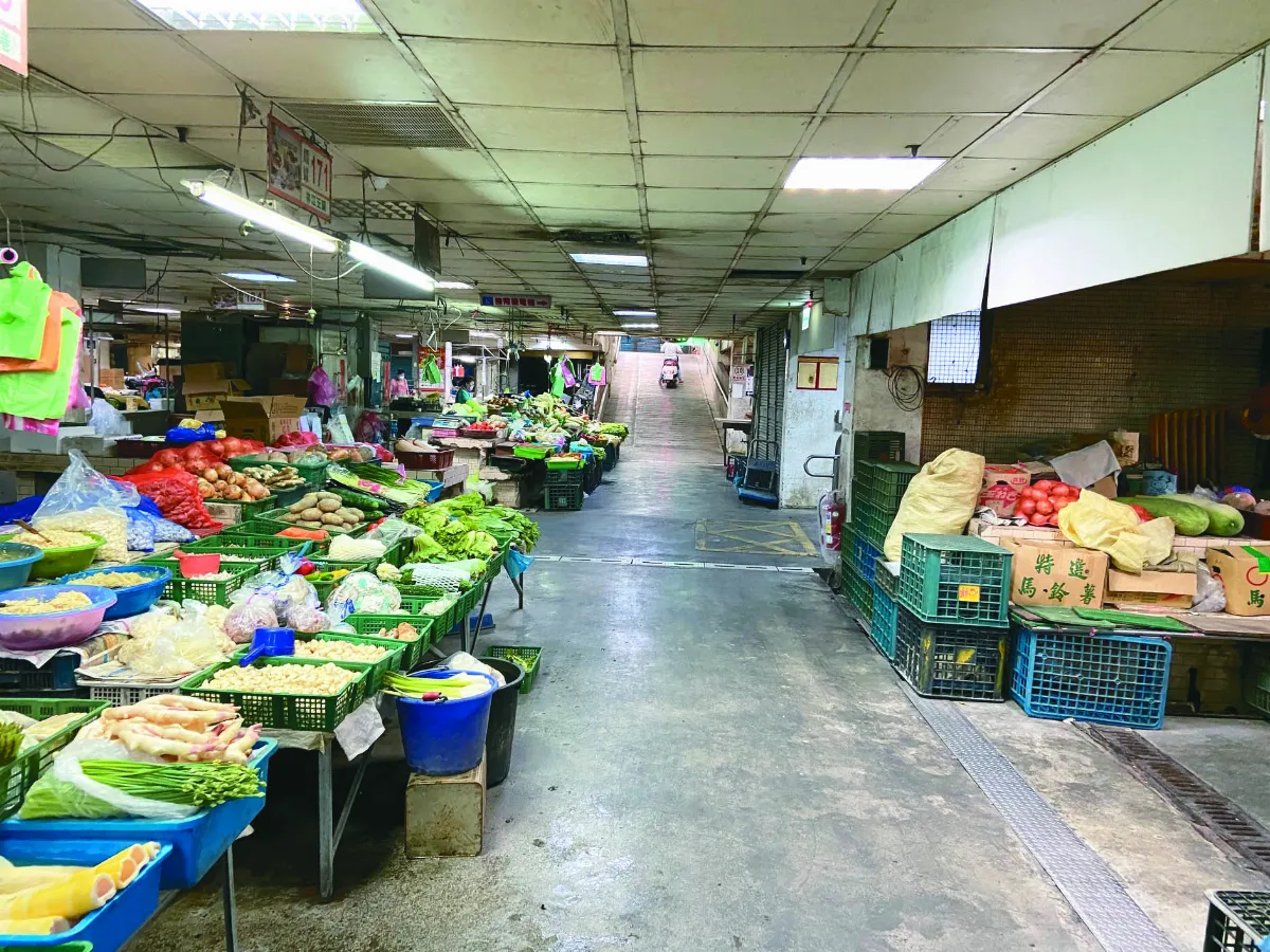 生意掉一半 市場分流 菜嬤：人去哪了？