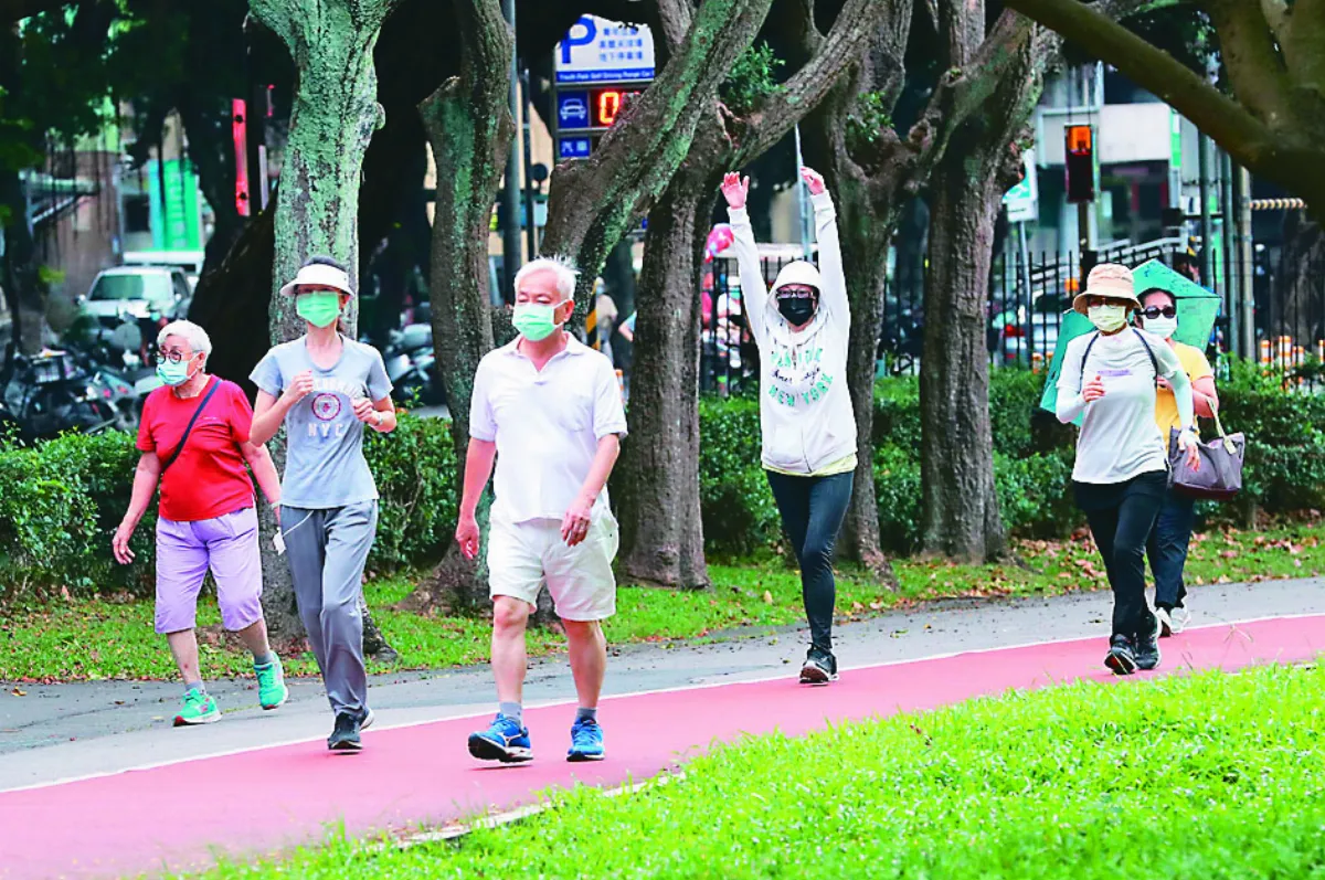 運動流汗浸溼口罩 恐失防護力