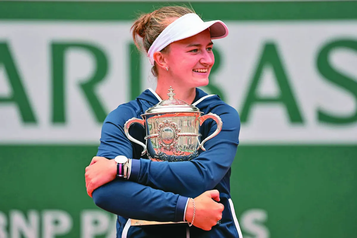 法網 單雙都封后 卡雷茨科娃寫21年新猷