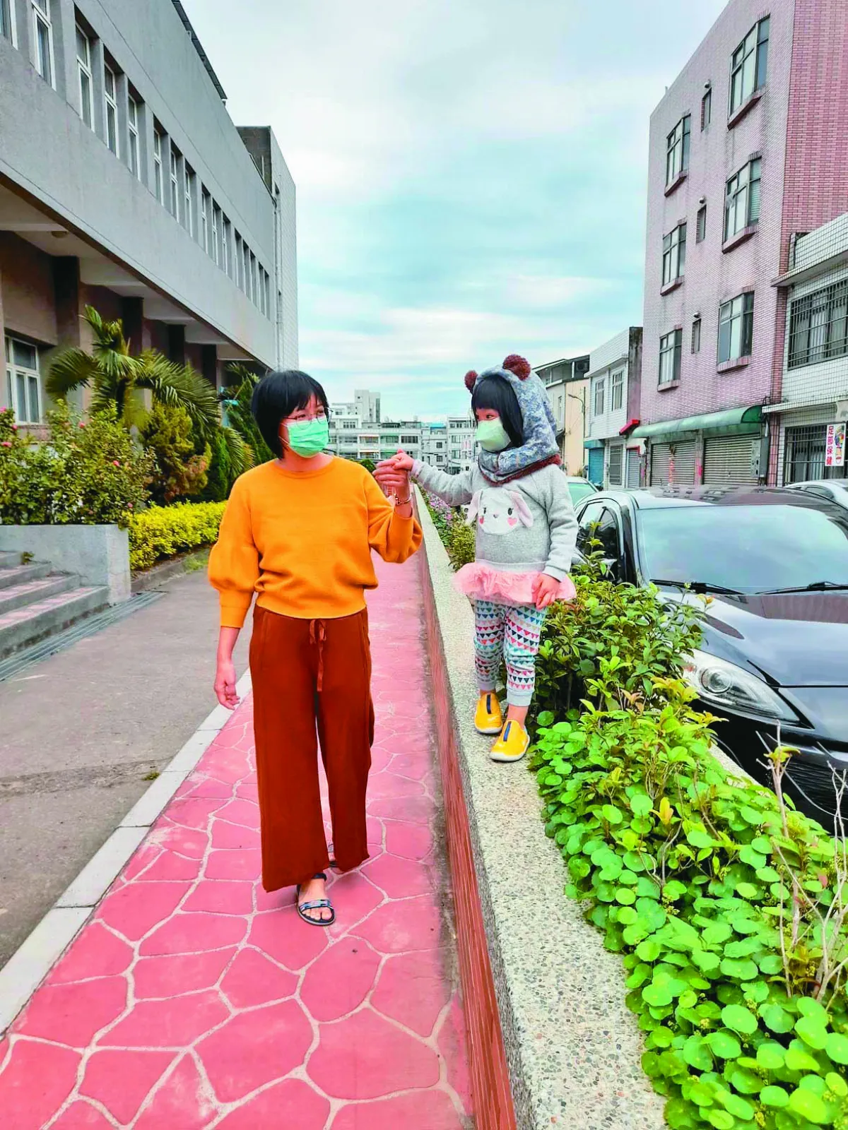 生活 快門 大手牽小手
