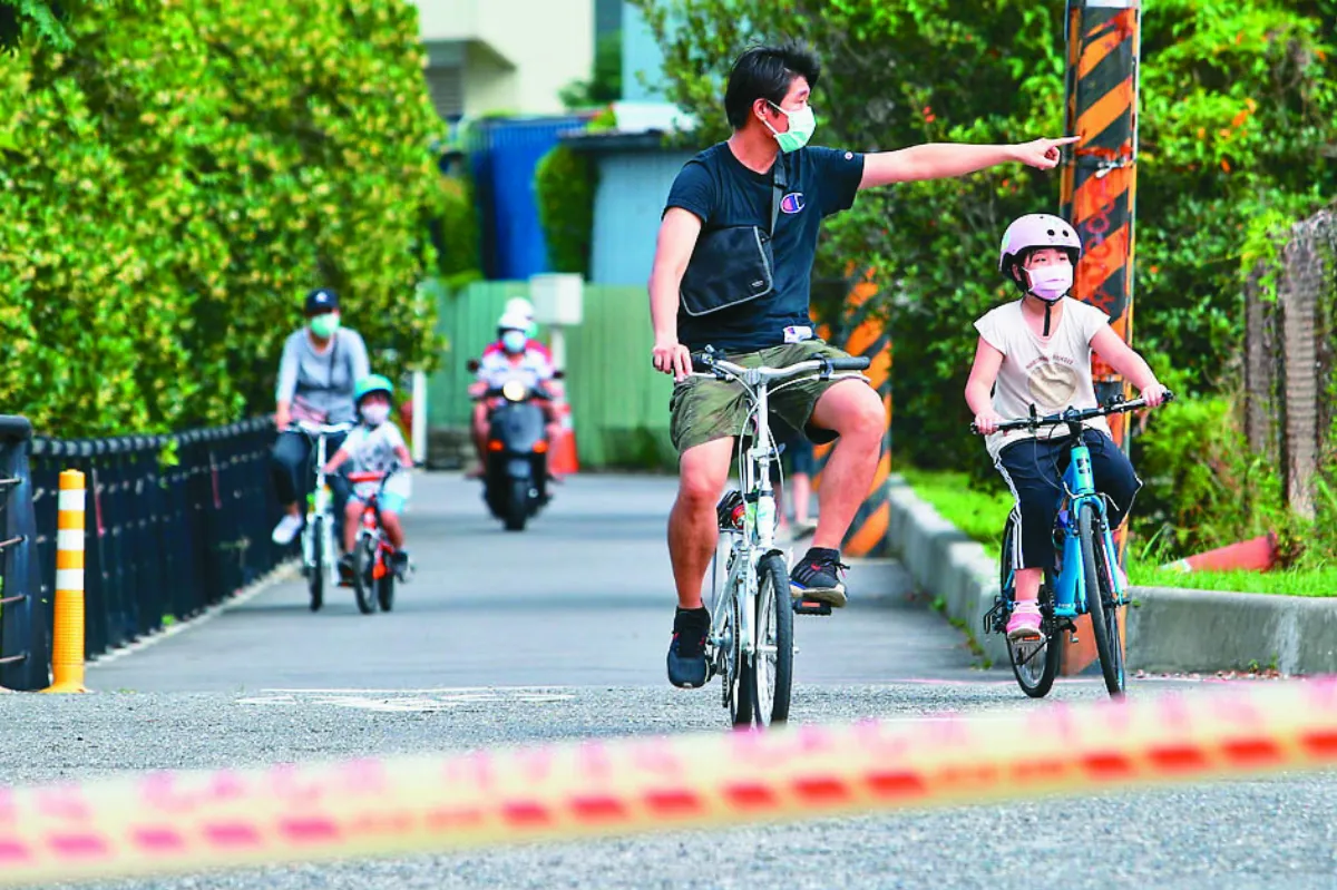 疫情緩降 周末現踏青人潮
