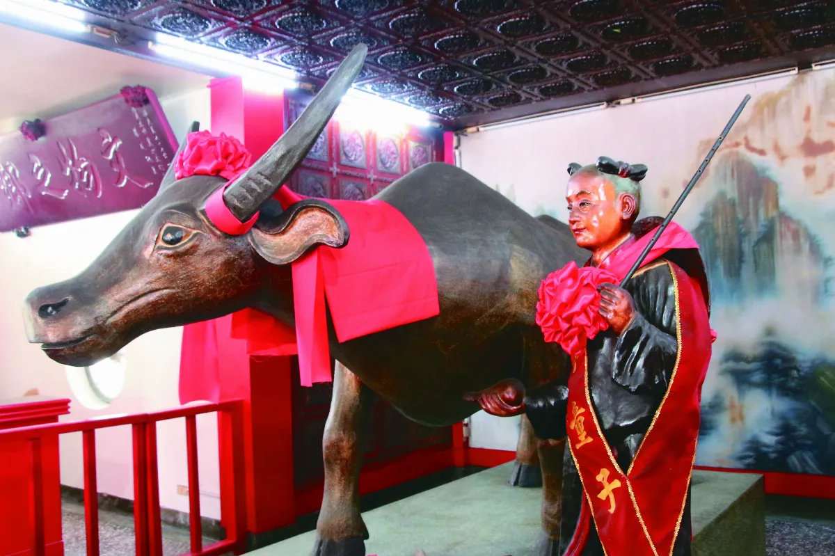 全台唯一牛神廟 牧草祭祀牛將軍